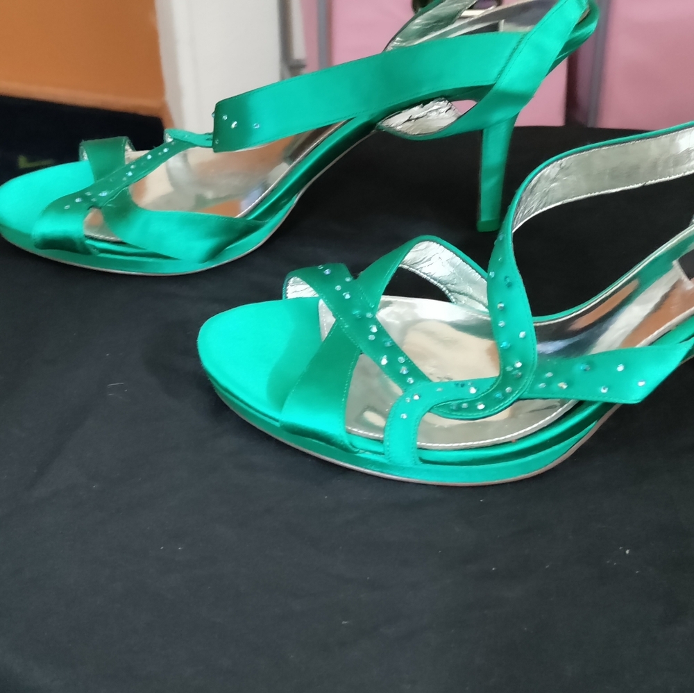 Nina New York 4" evening sandals